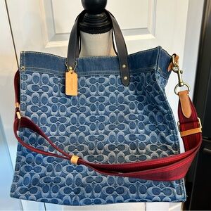 EUC Coach Denim Field Tote 40